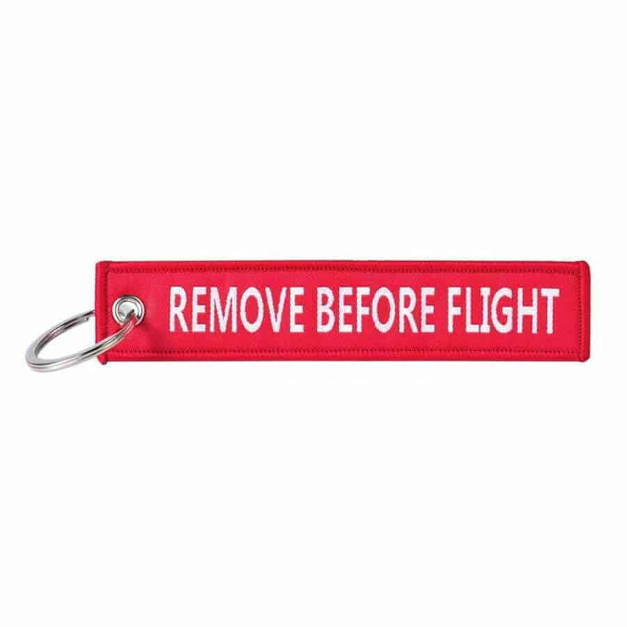 Sleutelhanger remove before flight