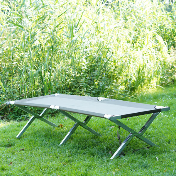 313285_11_313285_01_field_cot_outdoors