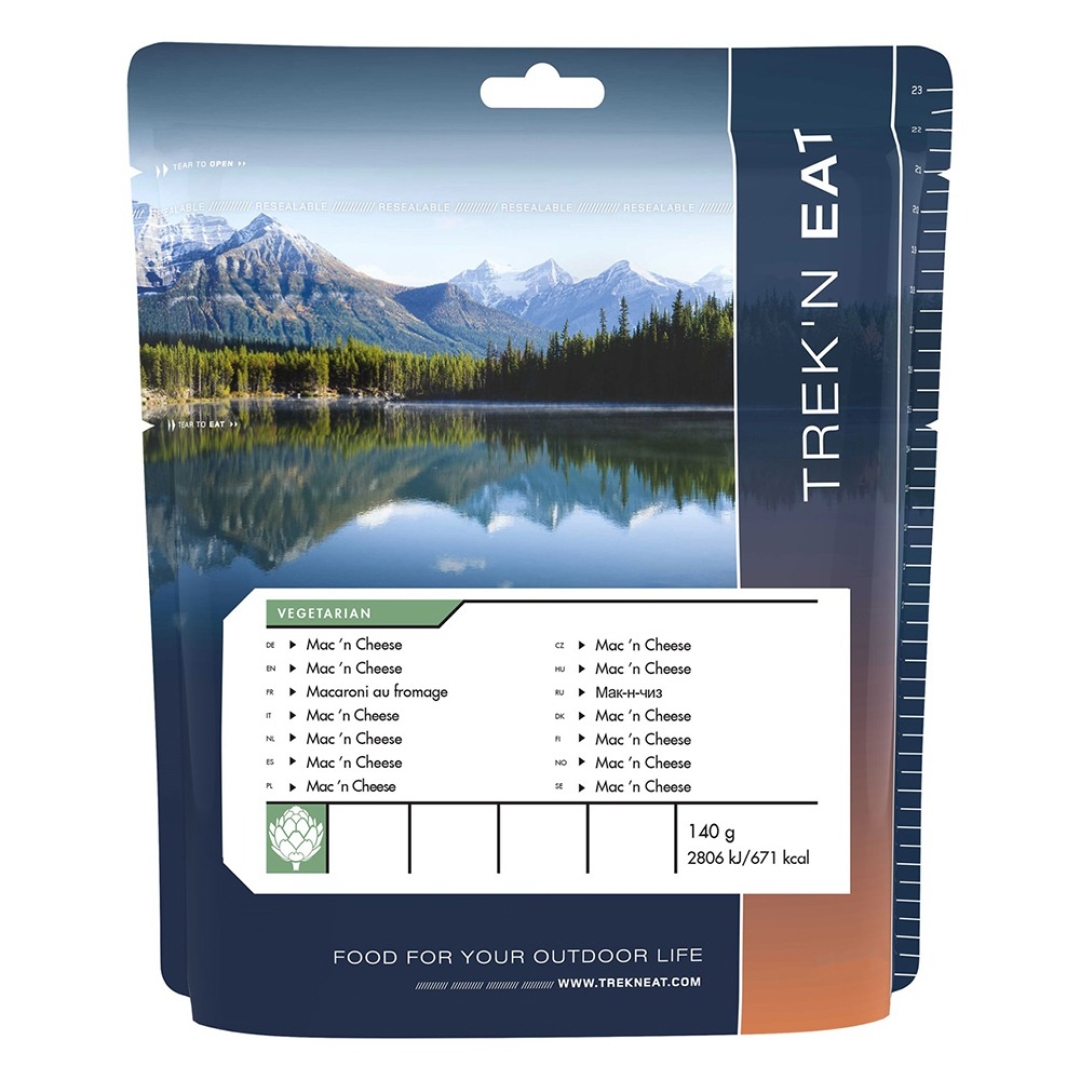 trekn-eat-mac-n-cheese-in-zak